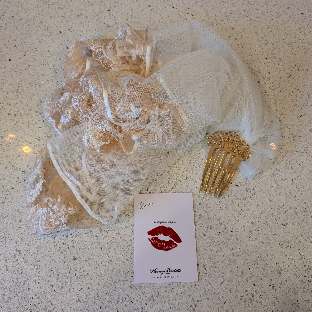 Honey Birdette Daisy Veil O/S - Picture 2 of 10